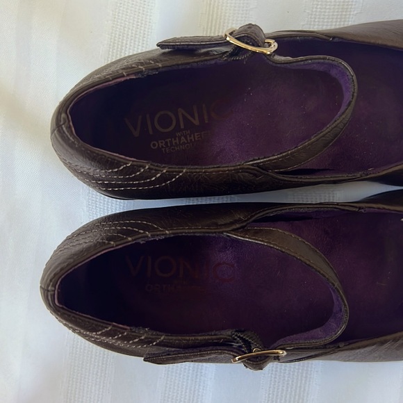 Vionic | Size 5 Womens (US) Brown and Purple Casual Wedge Heels - Picture 14 of 16